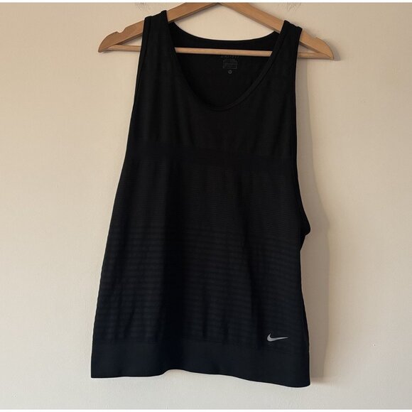 Nike Seamless Knit Running Muscle Tank Top Black Women’s Medium Sporty Gym - Picture 1 of 10